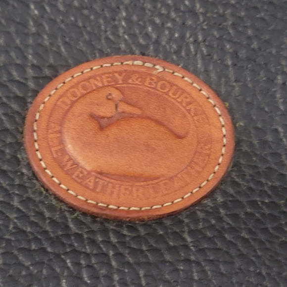 Dooney & Bourke Vintage HandbagDooney & Bourke All Weather Leather Pebble Grain - Picture 4 of 10